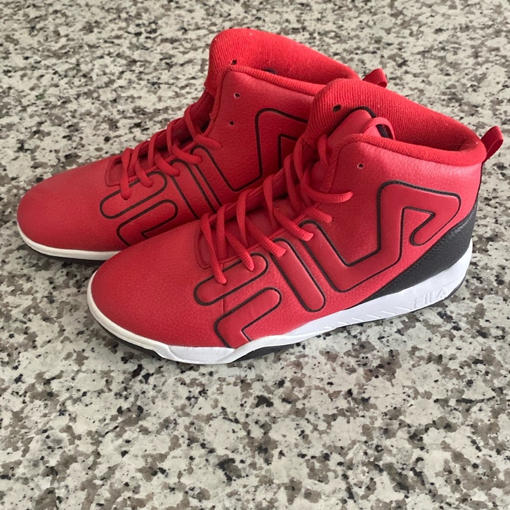 Men’s or boys FILA shoes. Color red, black and white only worn once.